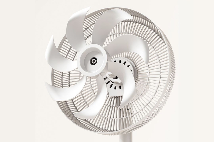 Quạt cây AQUA 7 cánh AQS-FED3501R(W)-VN có khe nan nhỏ, an toàn khi sử dụng trong gia đình có trẻ nhỏ