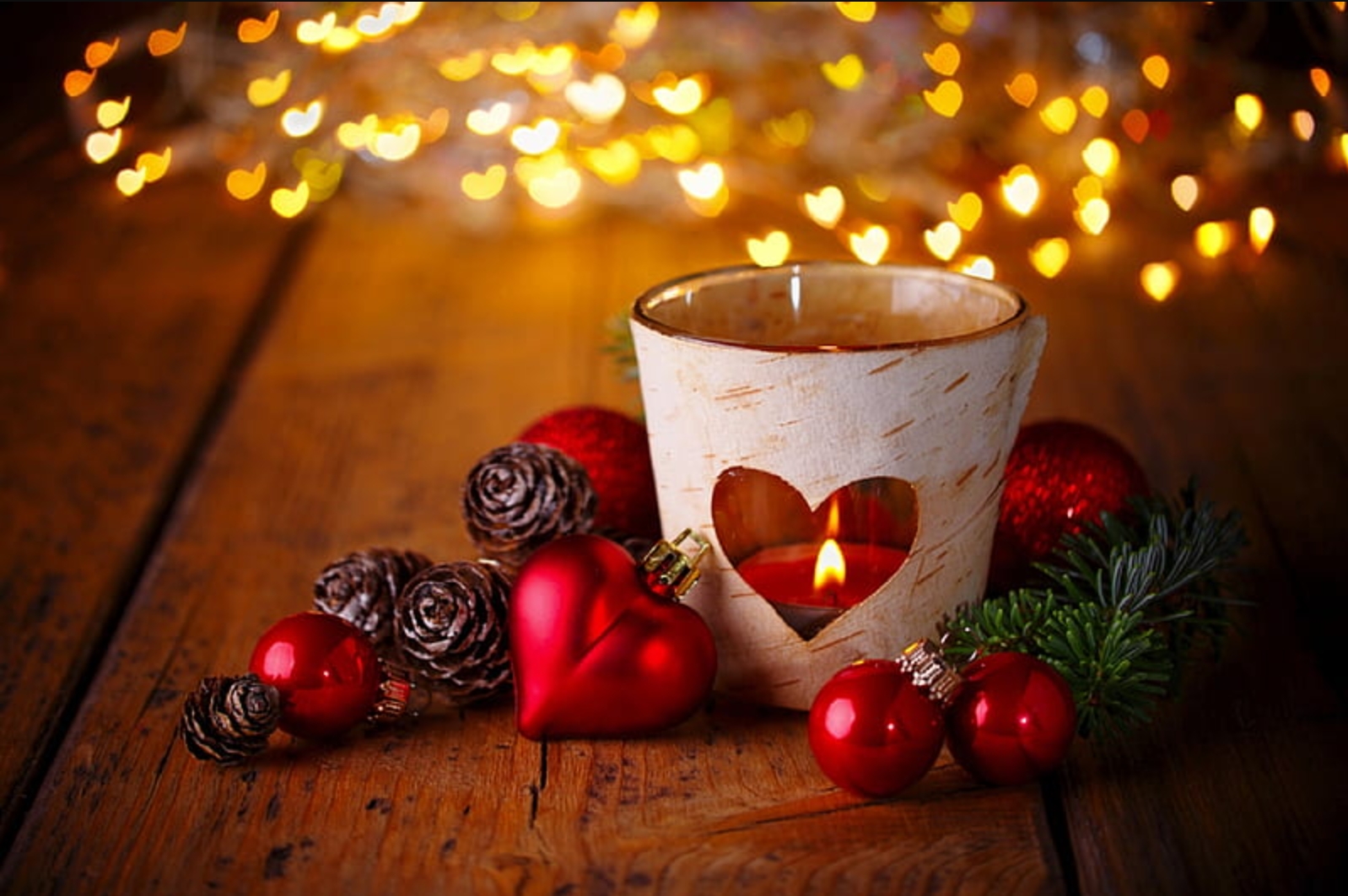 Khoảnh khắc ngọt ngào mùa Giáng sinh dành cho các cặp đôi