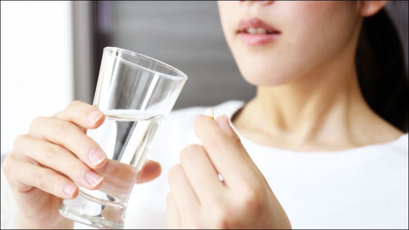 Uống thuốc chống co thắt ruột giúp giảm đau do tắc ruột Uống thuốc chống co thắt ruột giúp giảm đau do tắc ruột