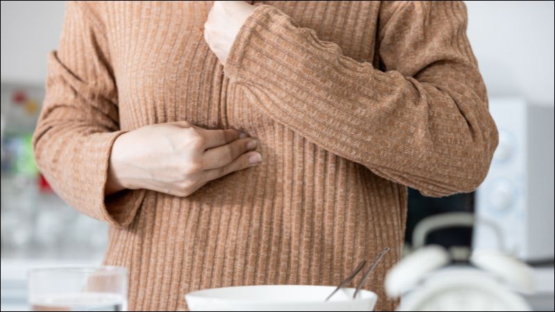 Đau bụng vùng thượng vị thường liên quan đến dạ dày Đau bụng vùng thượng vị thường liên quan đến dạ dày