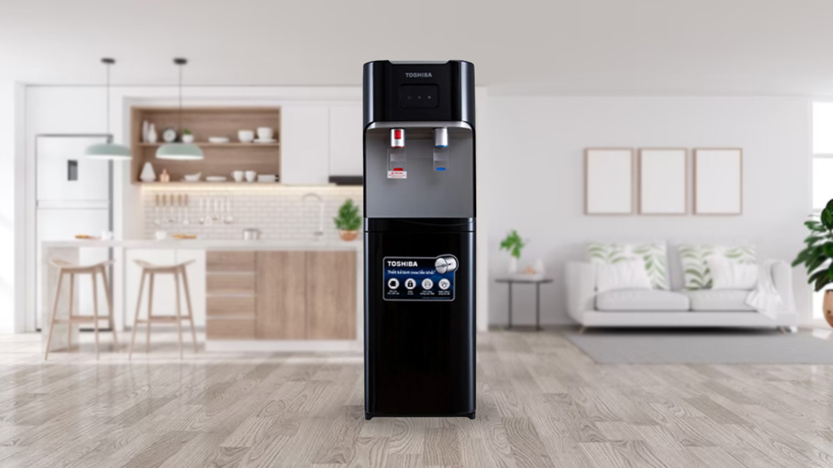 Cây nước nóng lạnh Toshiba RWF-W1664TV(K1) 670W có thiết kế hiện đại với gam màu đen tinh tế Cây nước nóng lạnh Toshiba RWF-W1664TV(K1) 670W có thiết kế hiện đại với gam màu đen tinh tế