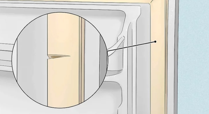 Quan sát thấy ron tủ lạnh bị rách