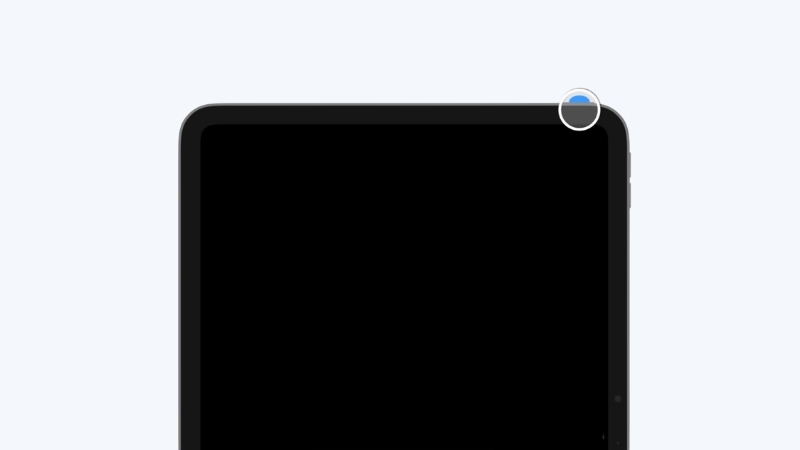Nhấn giữ n&uacute;t nguồn khoảng v&agrave;i gi&acirc;y để mở nguồn iPad