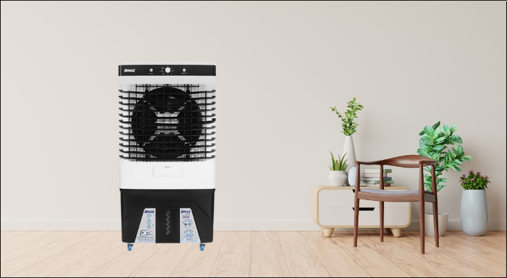 Vệ sinh lại thật kỹ bình chứa nước và tấm làm mát bằng dung dịch giấm pha loãng hoặc baking soda để tránh quạt còn mùi hôi khó chịu