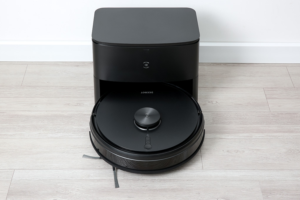 Robot hút bụi lau nhà Ecovacs Deebot Y1 PRO PLUS Màu Đen