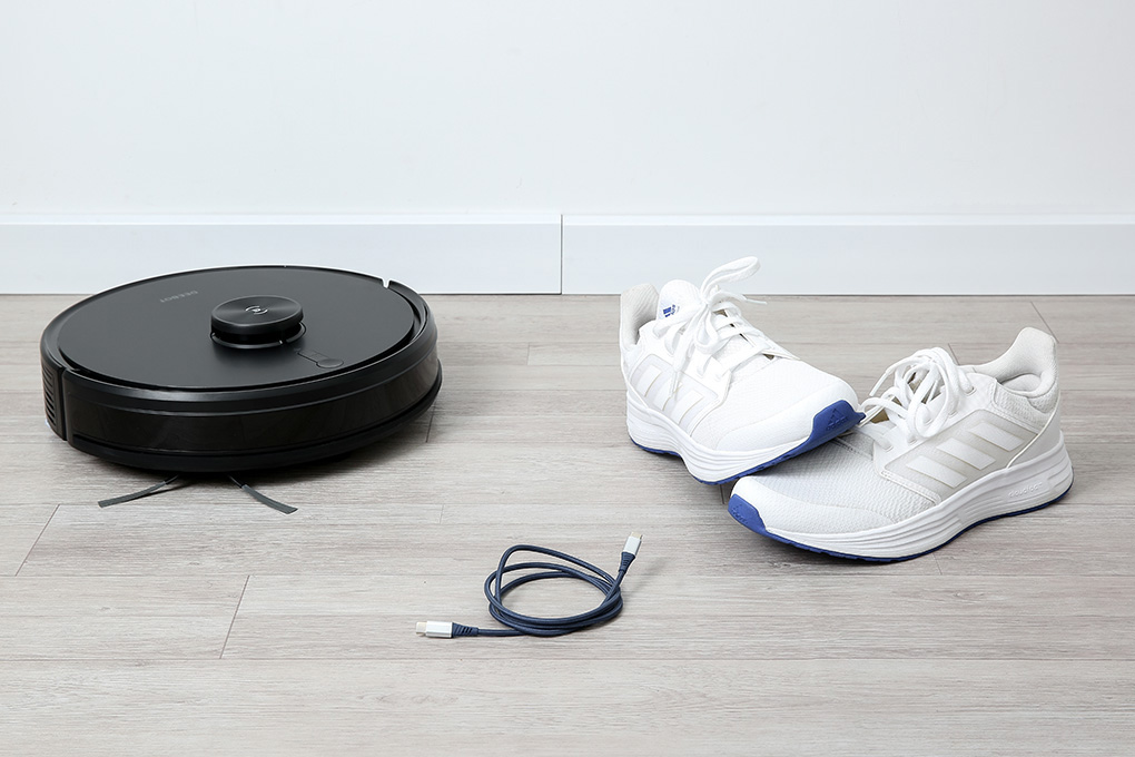 Robot hút bụi lau nhà Ecovacs Deebot Y1 PRO PLUS Màu Đen