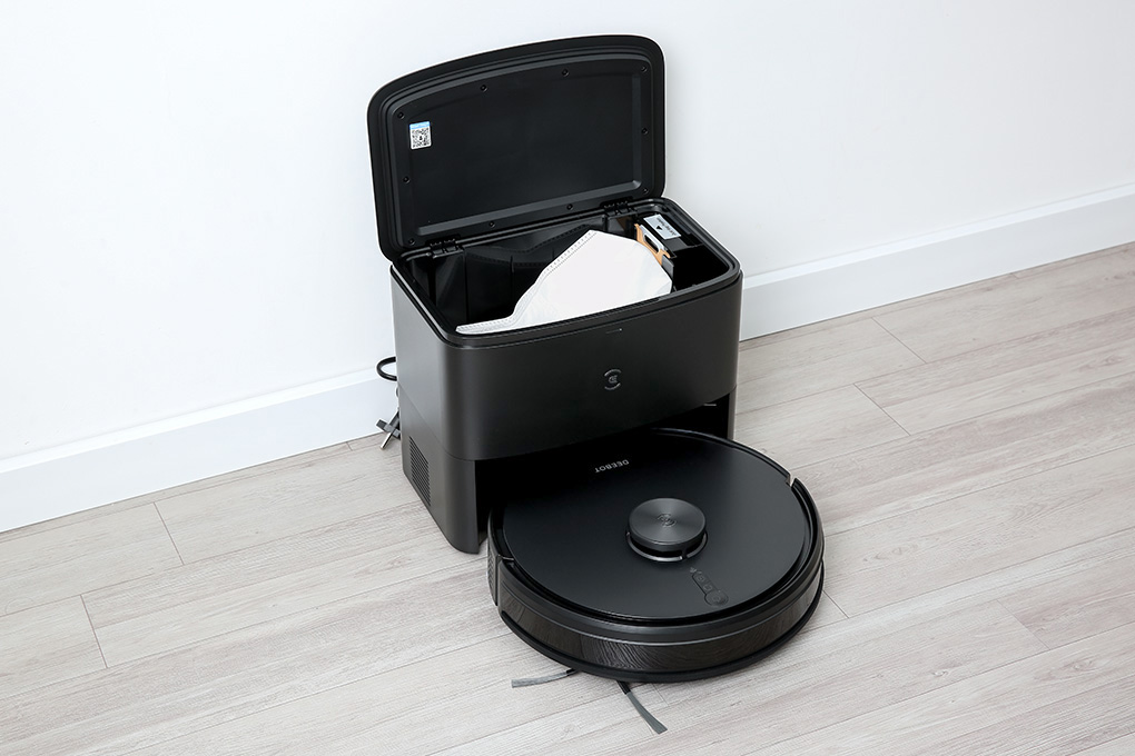 Robot hút bụi lau nhà Ecovacs Deebot Y1 PRO PLUS Màu Đen