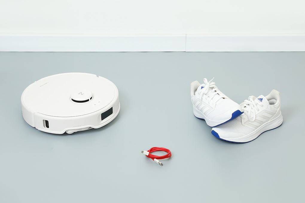 Robot hút bụi lau nhà Roborock Q Revo 5V1 - Trắng Màu Trắng