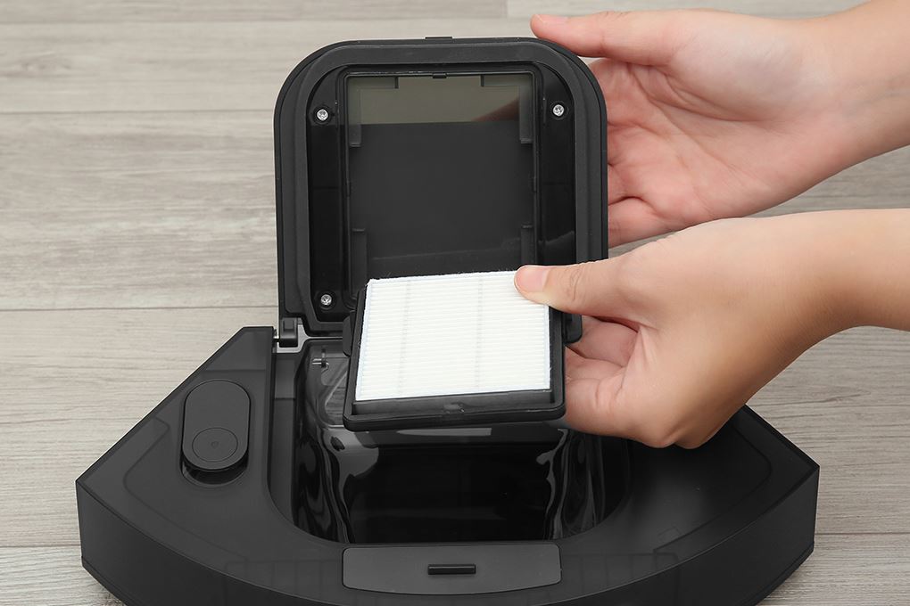 Robot hút bụi lau nhà Roborock Q7 TF+ Màu Đen
