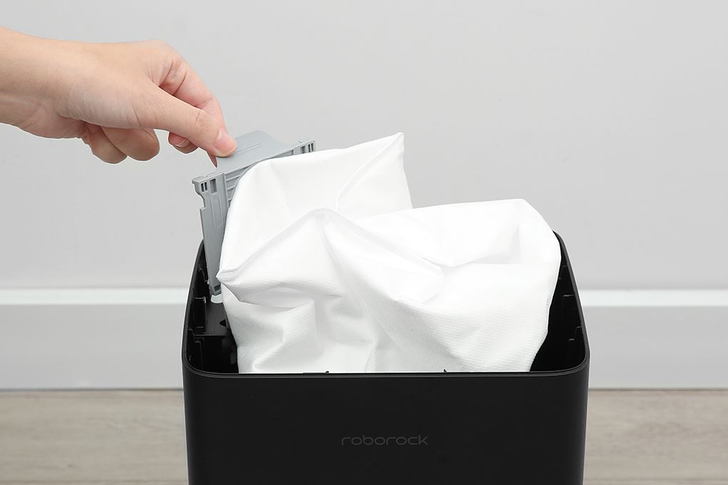 Robot hút bụi lau nhà Roborock Q7 TF+ Màu Đen