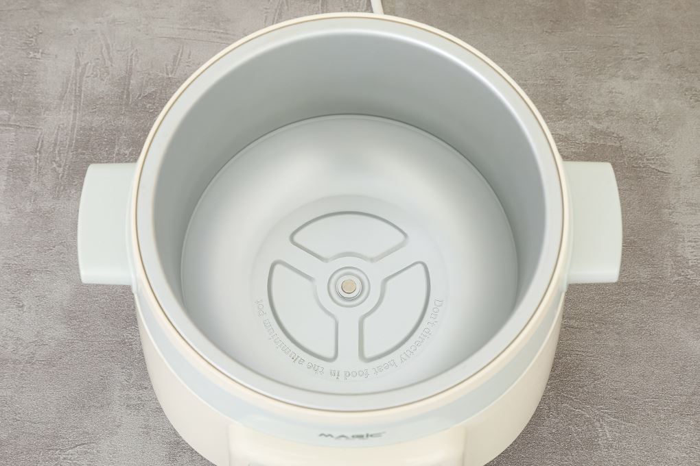 Nồi nấu chậm Magic 2 lít A-050 Màu Xám
