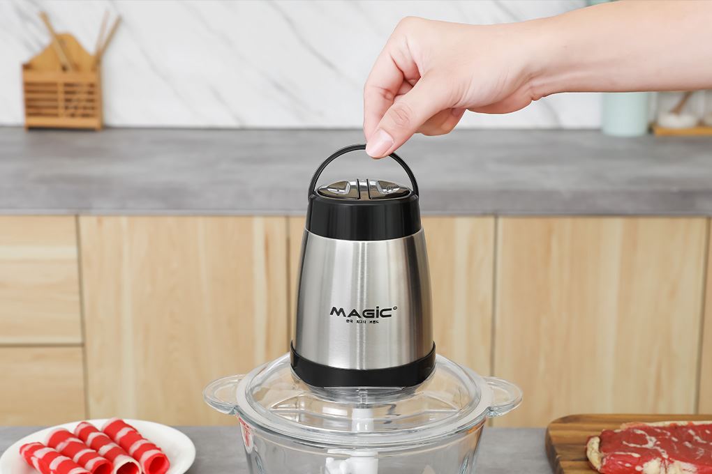 Máy xay thịt đa năng Magic A-001 Màu Bạc