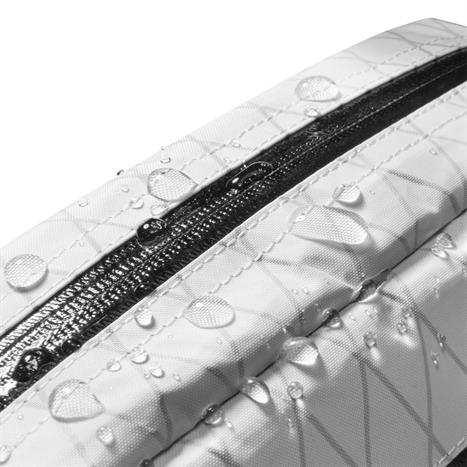 Túi đeo chéo Tomtoc Aviator RFID Sling Bag T35M1W1 Màu Trắng