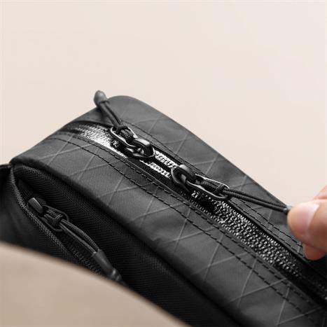 Túi đeo chéo Tomtoc Aviator RFID Sling Bag T35S2D1 Màu Đen