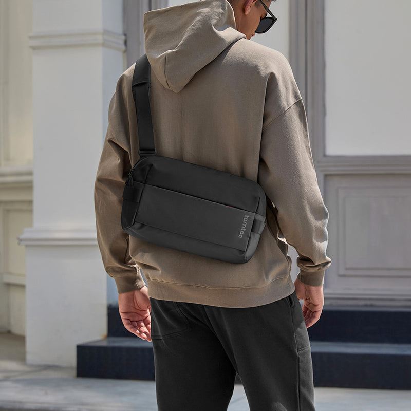 Túi đeo chéo Tomtoc Urban Cordura Sling Bag T21M1D1 Màu Đen