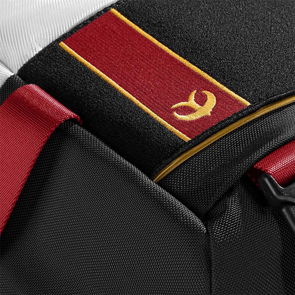 Túi đeo chéo Tomtoc Royal Order Sling Bag T21L1D1MH Màu Đen