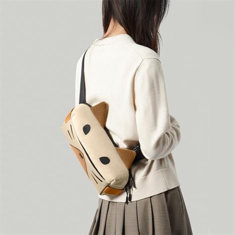 Túi đeo chéo Tomtoc Monster Hunter EDC Sling Bag T21S1S1MH Màu Kem