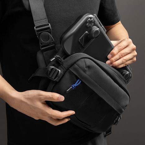 Túi đeo chéo Tomtoc Wander-T26 Daily Sling T26S1D1 Màu Đen