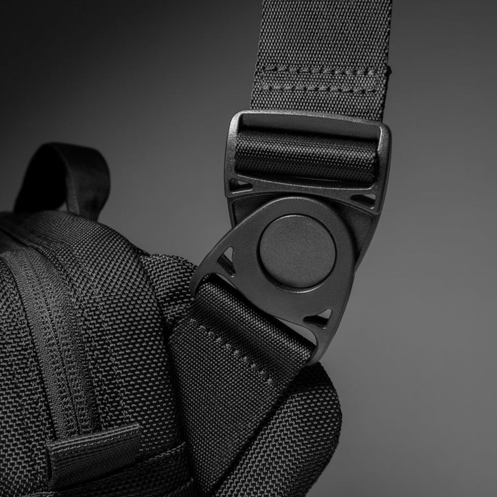 Túi đeo chéo Tomtoc Wander-T26 Daily Sling T26S1D1 Màu Đen