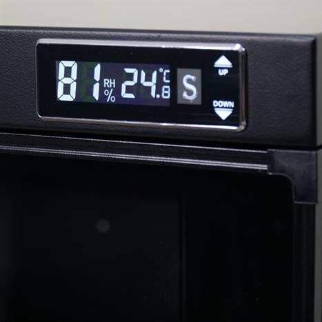 Tủ chống ẩm FujiE DHC80II 80 lít Màu Đen