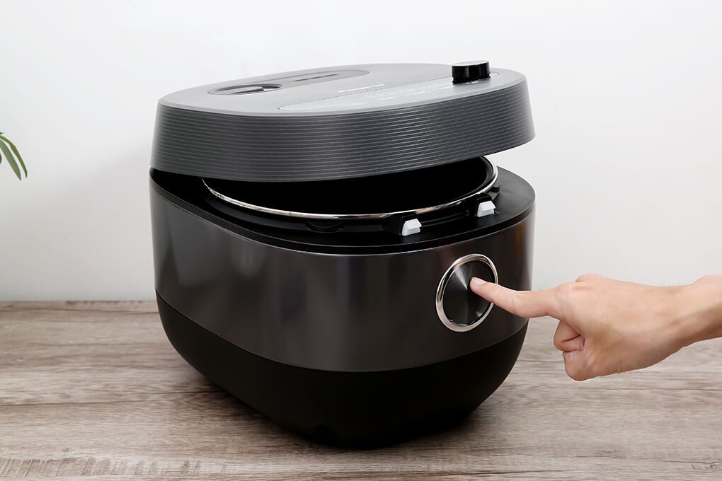 Nồi cơm cao tần Kangaroo 1.8 lít KG18RIH2 Màu Xám đậm