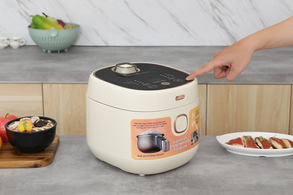 Nồi cơm điện tử Bear 1 lít DFB-C30D1 Màu Trắng