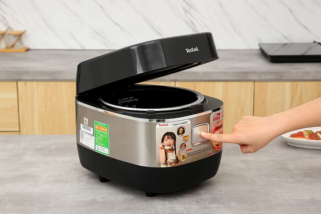 Nồi cơm cao tần Tefal Rice Master Max 1.8 lít RK819868 Màu Đen - Bạc