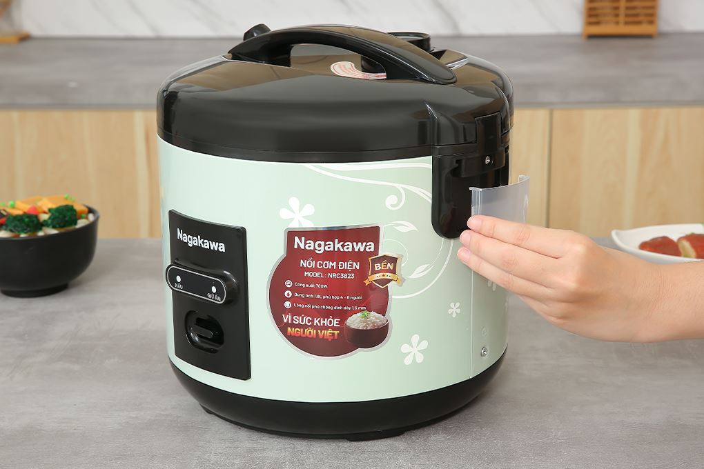 Nồi cơm nắp gài Nagakawa 1.8 lít NRC3823 Màu Xanh lá