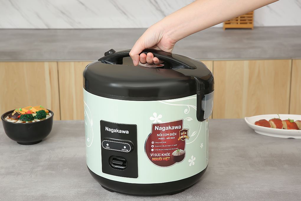 Nồi cơm nắp gài Nagakawa 1.8 lít NRC3823 Màu Xanh lá