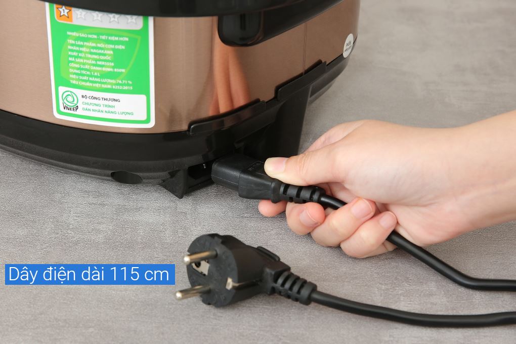 Nồi cơm điện tử Nagakawa 1.8 lít NER5556 Màu Vàng đồng
