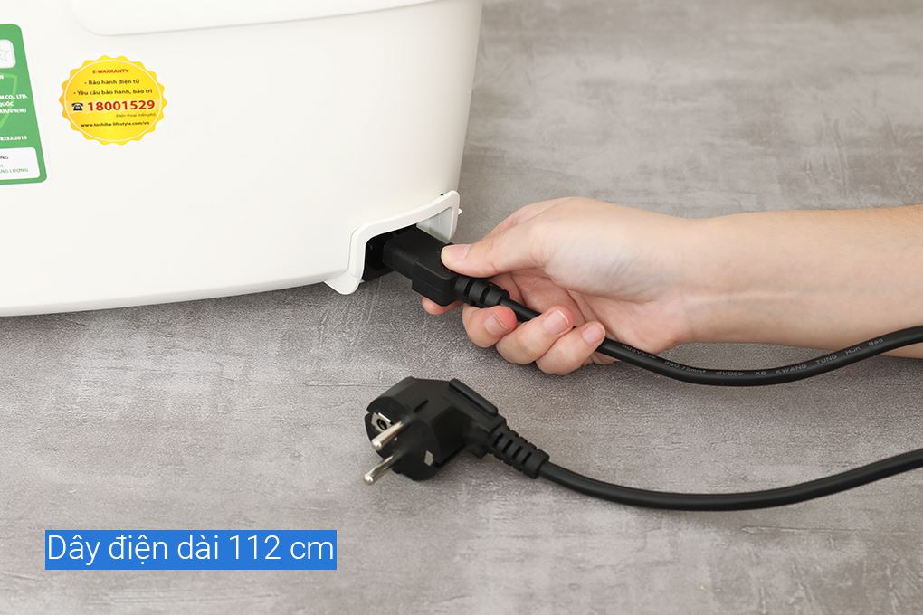 Nồi cơm điện tử Toshiba 1.8 lít RC-18DR5UVN(W) Màu Trắng