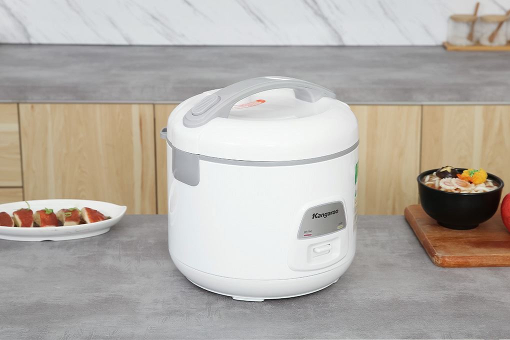 Nồi cơm nắp gài Kangaroo 1.8 lít KGRC18M8 Màu Trắng