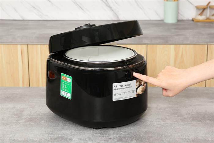 Nồi cơm điện tử Panasonic 1.8 lít SR-DM184KRA Màu Đen