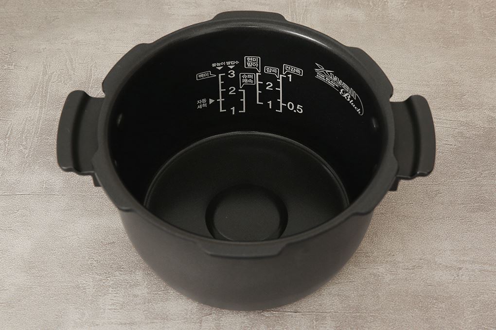 Nồi cơm điện tử áp suất Cuckoo 0.54 lít CRP-T0310FGW Màu Trắng