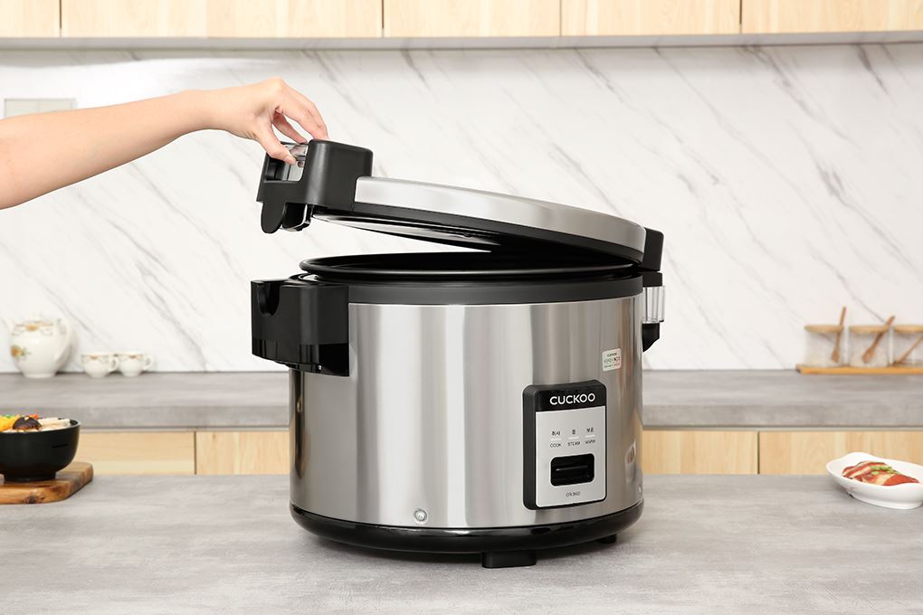 Nồi cơm nắp gài Cuckoo 6.3 lít CR-3555/BKSTVNCRCV Màu Đen - Xám