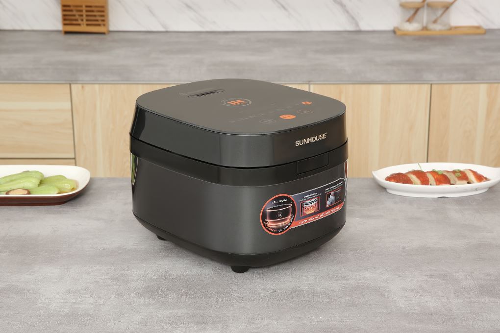 Nồi cơm cao tần Sunhouse Mama 1.5 lít SHD8827 Màu Đen