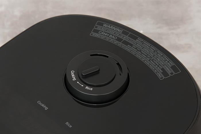 Nồi cơm điện tử Panasonic 1 lít SR-DM104KRA Màu Đen