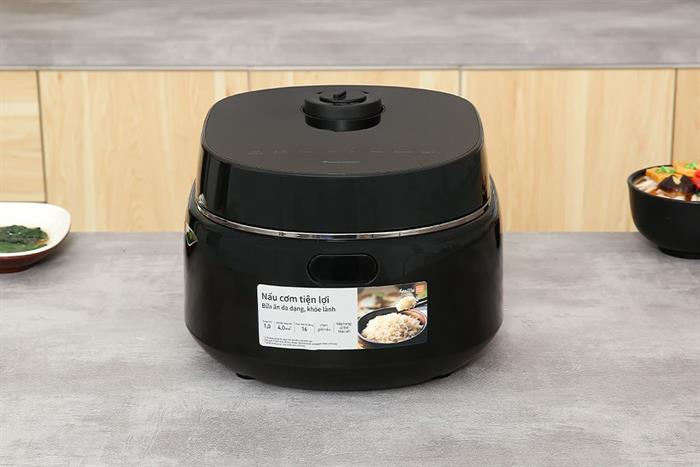 Nồi cơm điện tử Panasonic 1 lít SR-DM104KRA Màu Đen