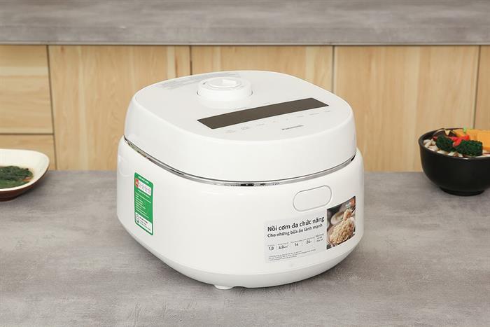 Nồi cơm điện tử Panasonic 1 lít SR-DK104WRA Màu Trắng
