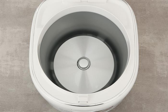 Nồi cơm điện tử Panasonic 1.8 lít SR-DK184WRA Màu Trắng