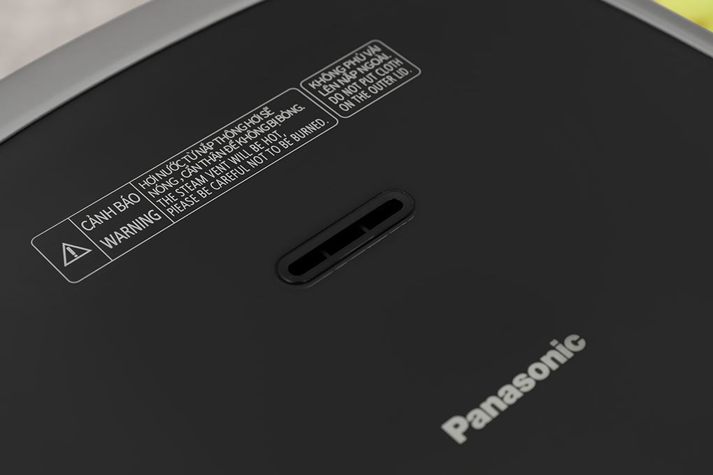Nồi cơm cao tần Panasonic 1.5 lít SR-HN151KRA Màu Đen