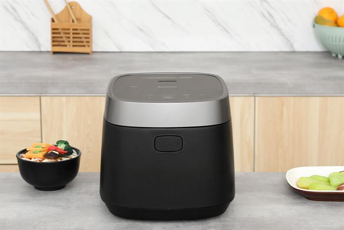 Nồi cơm cao tần Panasonic 1.5 lít SR-HN151KRA