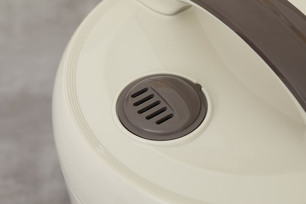 Nồi cơm nắp gài Sunhouse Mama 1.2 lít SHD8267 Màu Kem