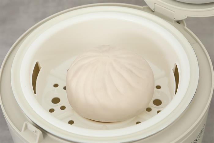 Nồi cơm nắp gài Sunhouse Mama 1.2 lít SHD8267 Màu Kem