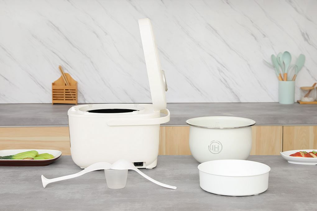 Nồi cơm điện cao tần Sunhouse Mama 1.8 lít SHD8957 Màu Trắng