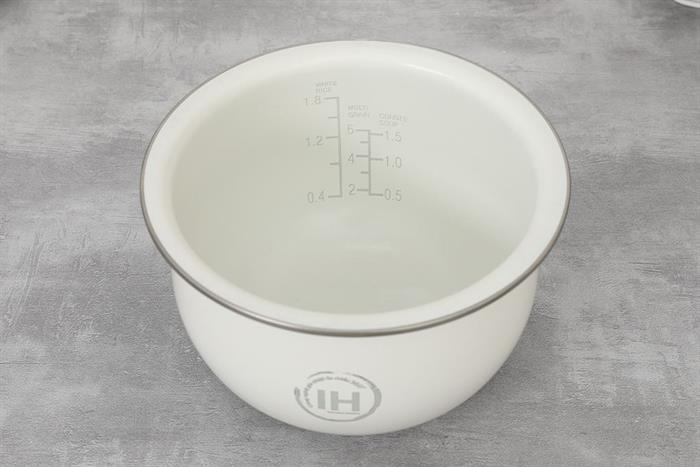 Nồi cơm điện cao tần Sunhouse Mama 1.8 lít SHD8957 Màu Trắng