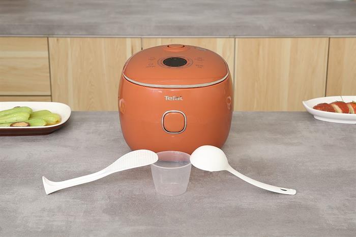 Nồi cơm điện tử Tefal 0.72 lít RK535TY0