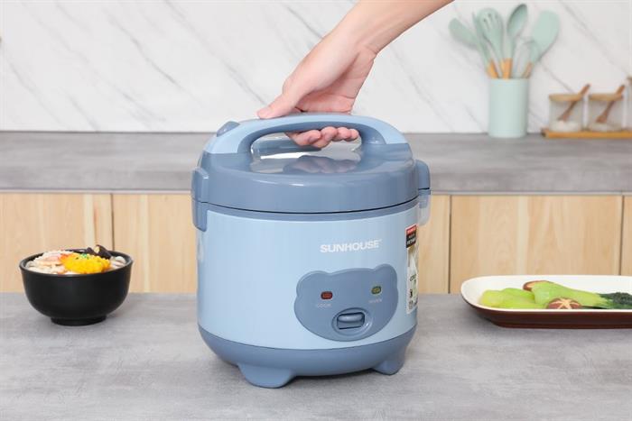 Nồi cơm nắp gài Sunhouse 1.2 lít SHD8214 Màu Xanh