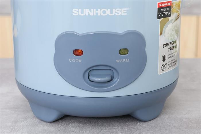 Nồi cơm nắp gài Sunhouse 1.2 lít SHD8214 Màu Xanh