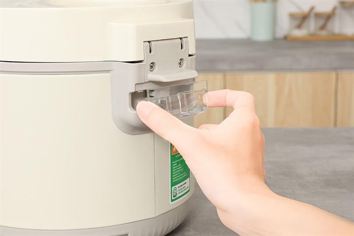 Nồi cơm nắp gài Livotec 1.8 lít LRC-6218B Màu Màu be